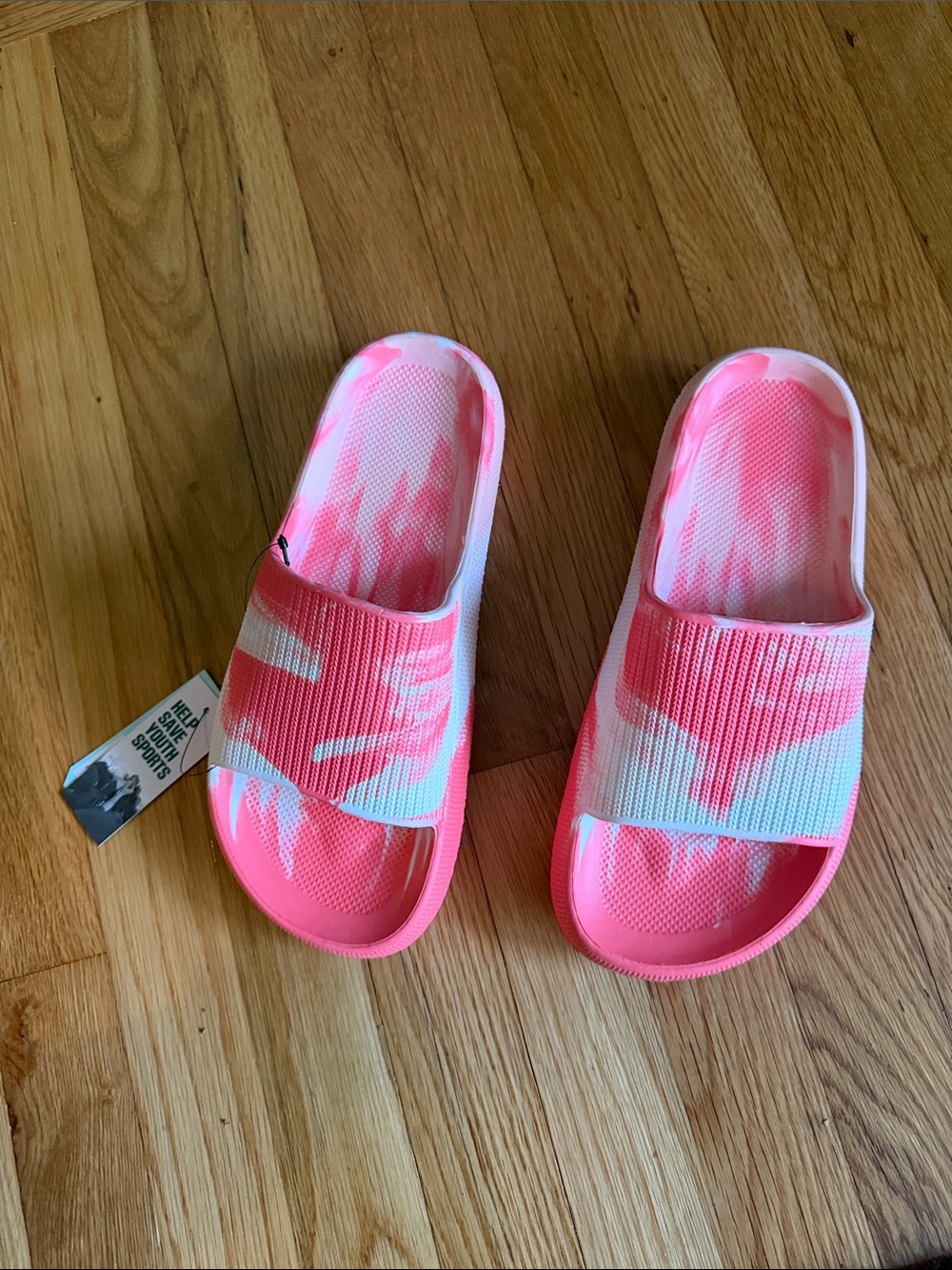 DSG Women’s Pink Tie-Dye Slide Sandals. Size 8